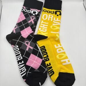 NWT 2 pair OneBlood Give Blood Sock It To Cancer Socks Hope Love Fight Argyle